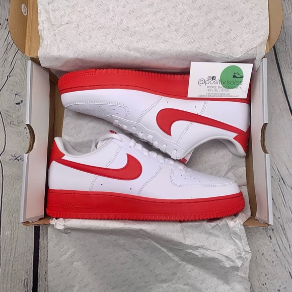 Nike Air Force 1 Low "White Red Sole" - Picture 3 of 9